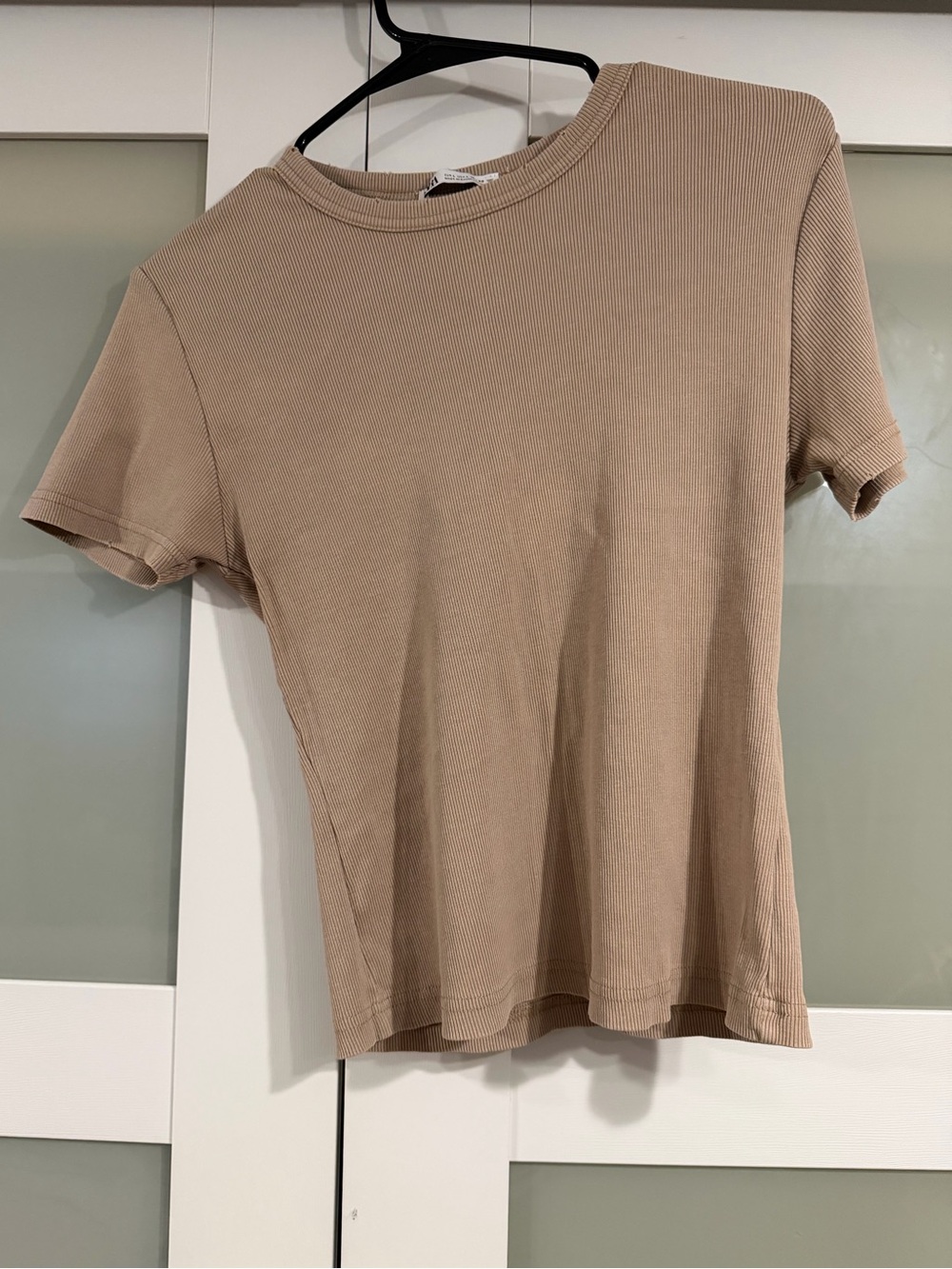 Zara Beige Ribbed Short Sleeve Tee with light distressing - Picture 1 of 5